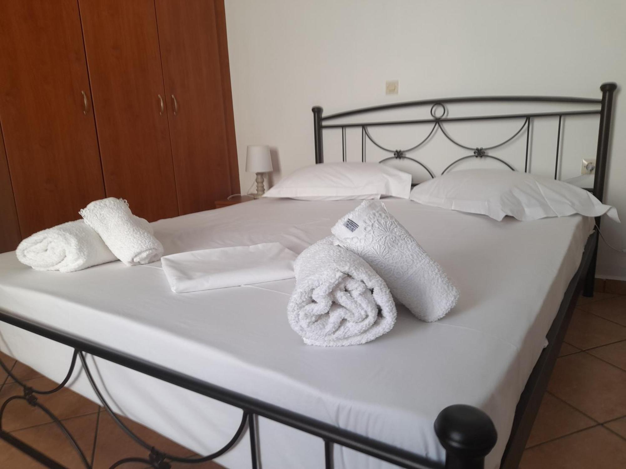 Siel Oneiro House Apartment แอร์มูโปลี ภายนอก รูปภาพ